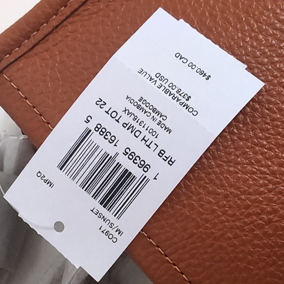 Coach CO971 + F48068 Leather Dempsey Tote & Clutch Wallet - Picture 8 of 16